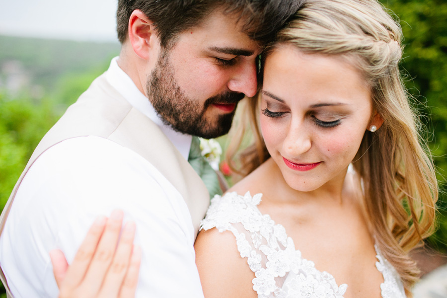 creative candid wedding photography