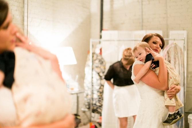 modern wedding photographer